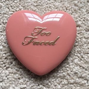 Too Faced blush in Baby Love